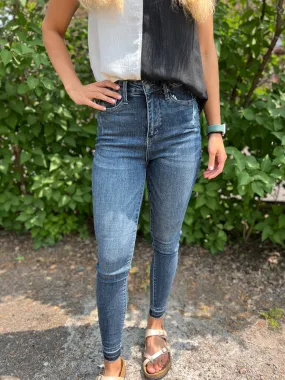 Judy Blue Hi-Waisted Tummy Control Clean Skinny
