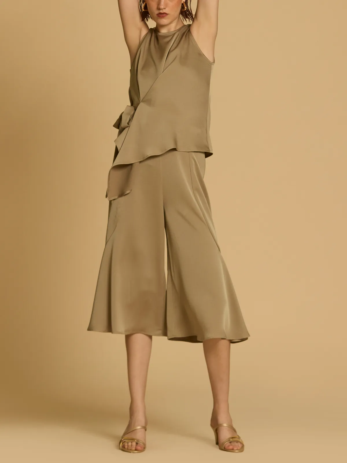 Signature Paneled Skirt Like Culottes