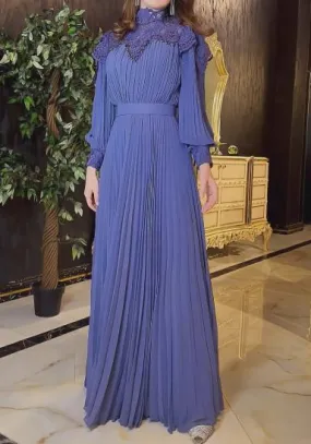 Solid Lace Pleated Maxi Dress